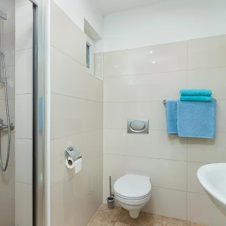 House Near The Sea & Center - Pet Friendly Lägenhet *