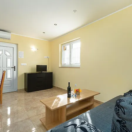 House Near The Sea & Center - Pet Friendly Апартаменти *