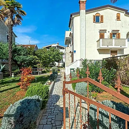 House Near The Sea & Center - Pet Friendly * Poreč