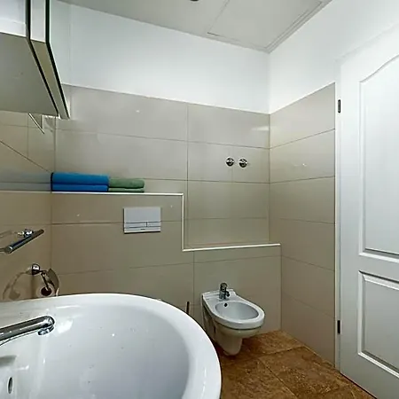 House Near The Sea & Center - Pet Friendly Lägenhet Poreč