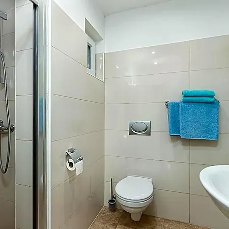 House Near The Sea & Center - Pet Friendly Lägenhet *