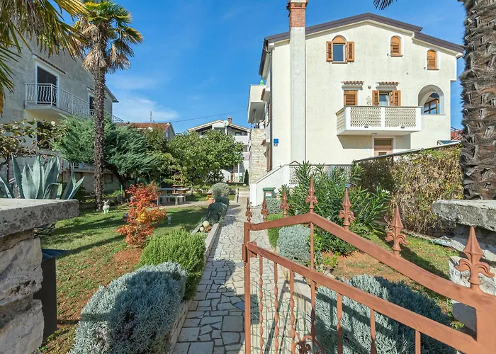 House Near The Sea & Center - Pet Friendly شقة