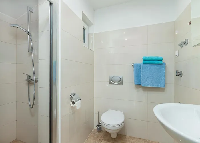 House Near The Sea & Center - Pet Friendly Apartman *