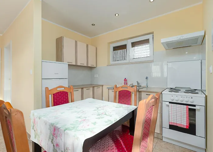 House Near The Sea & Center - Pet Friendly Poreč