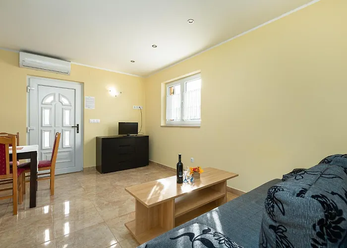 House Near The Sea & Center - Pet Friendly Apartman *